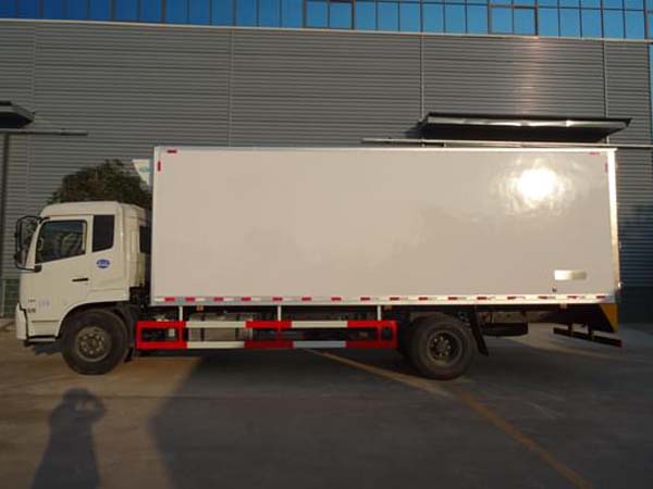 東風天錦冷藏車(廂長6.55米)